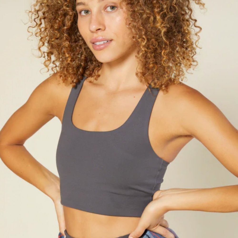 girlfriend collective Charcoal Gray Scoop Neck Sports Bra